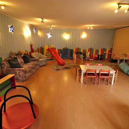 Apartment 15 - Ferienresidenz Roseneck, Galeriewohnung, Mit Schwimmbad In Bei Feldberg Todtnauberg
